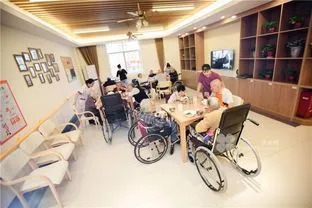 Design of a multifunctional hall in a Japanese elderly care facility